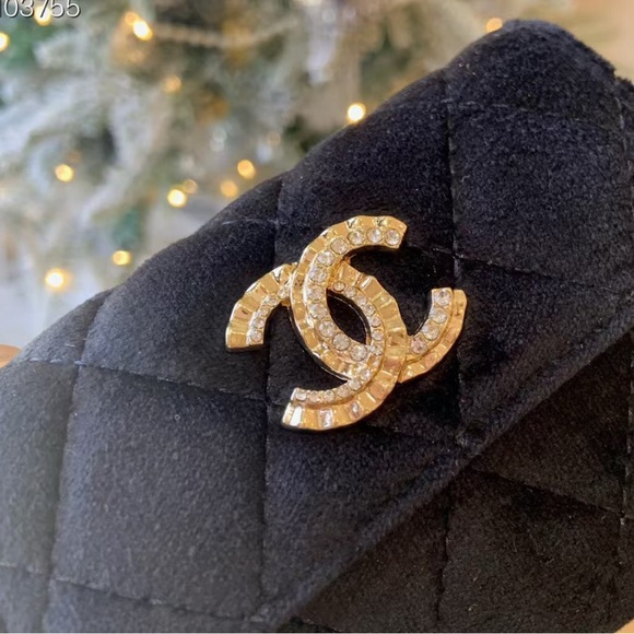 Chanel VIP Wallet - Picture 2 of 9